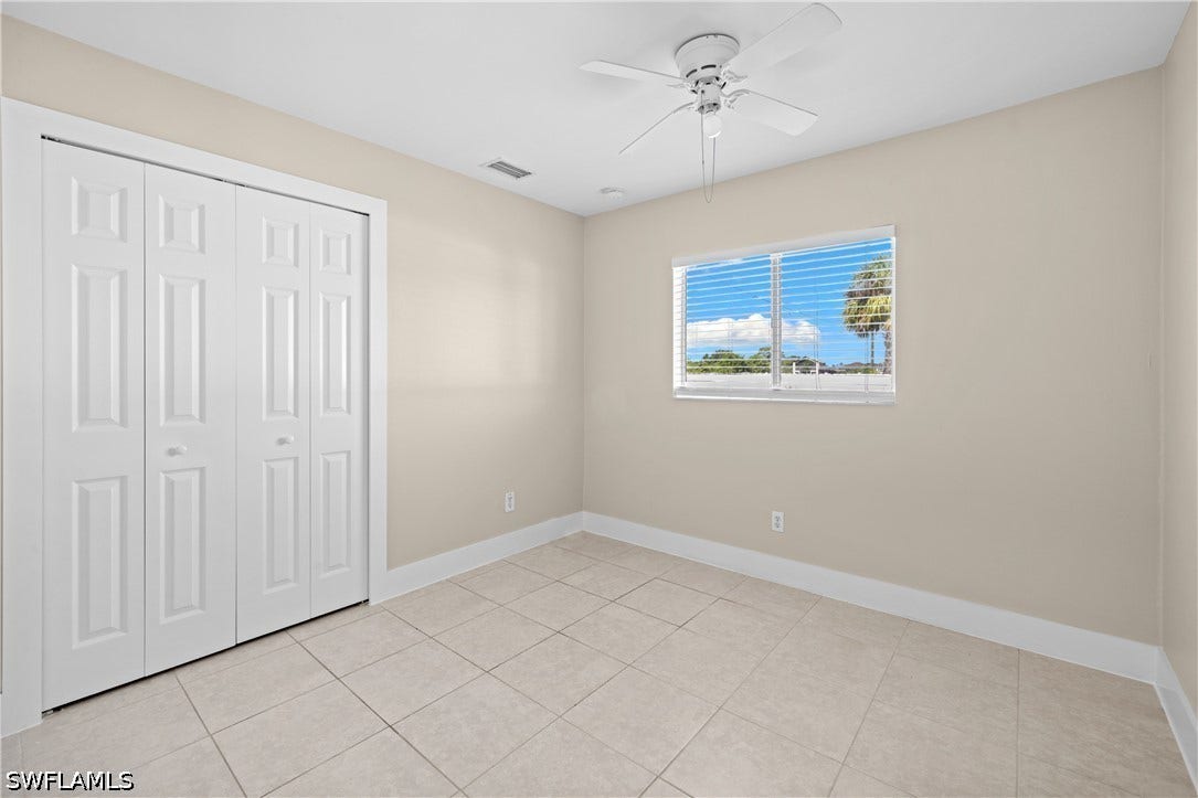 909/911 Jaguar Boulevard, Lehigh Acres, FL 33974 909/911 Jaguar Boulevard, Lehigh Acres, FL 33974