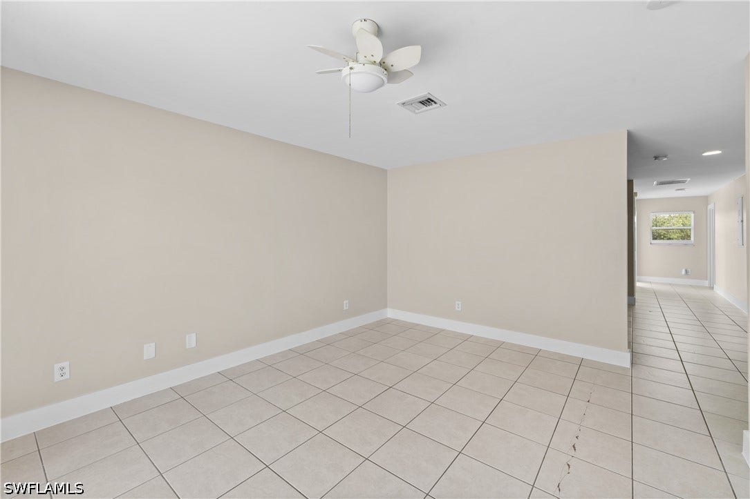 909/911 Jaguar Boulevard, Lehigh Acres, FL 33974 909/911 Jaguar Boulevard, Lehigh Acres, FL 33974