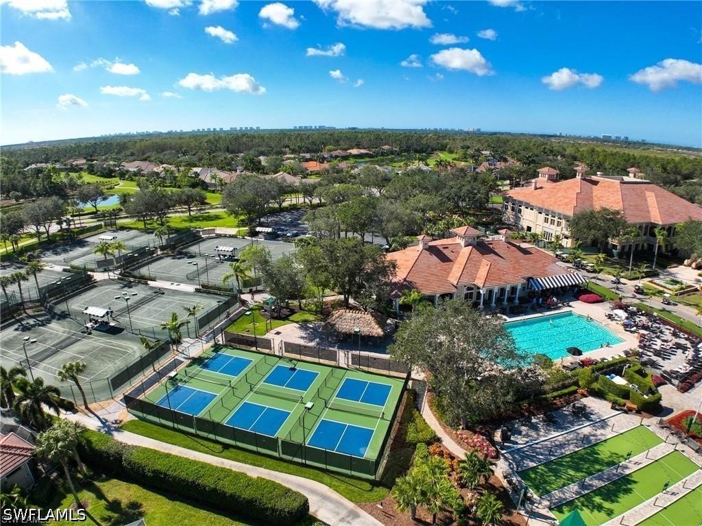 5765 Mango Circle, Naples, FL 34110