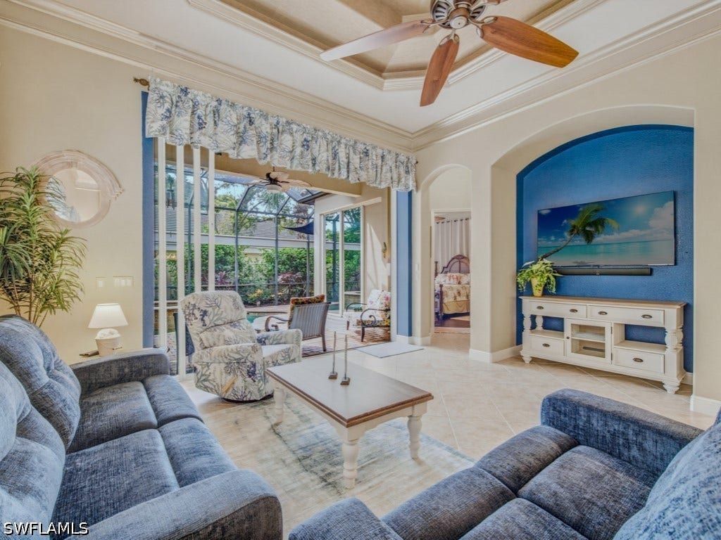 5765 Mango Circle, Naples, FL 34110
