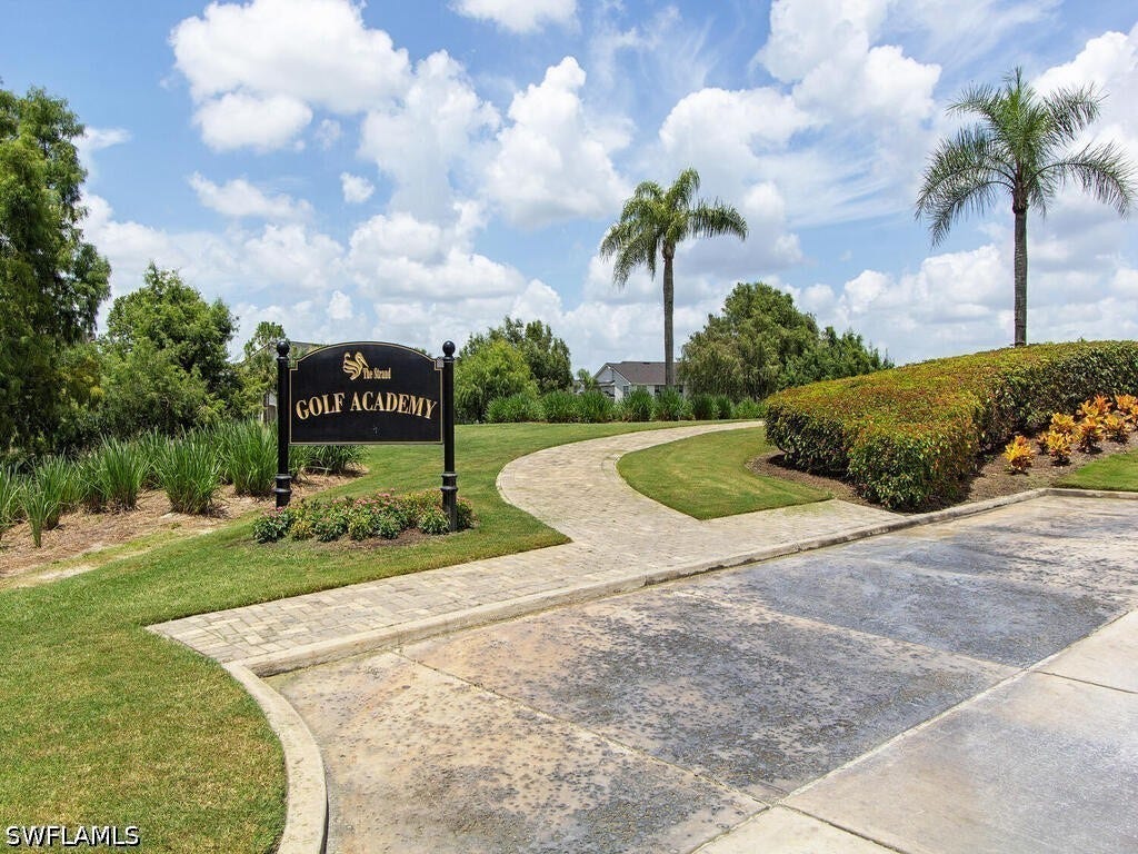5765 Mango Circle, Naples, FL 34110