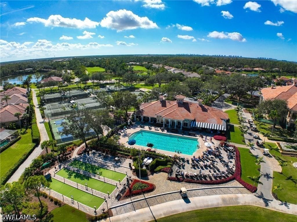 5765 Mango Circle, Naples, FL 34110