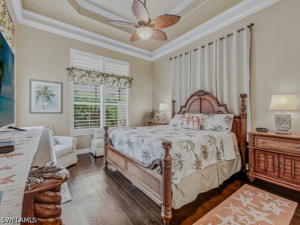 5765 Mango Circle, Naples, FL 34110