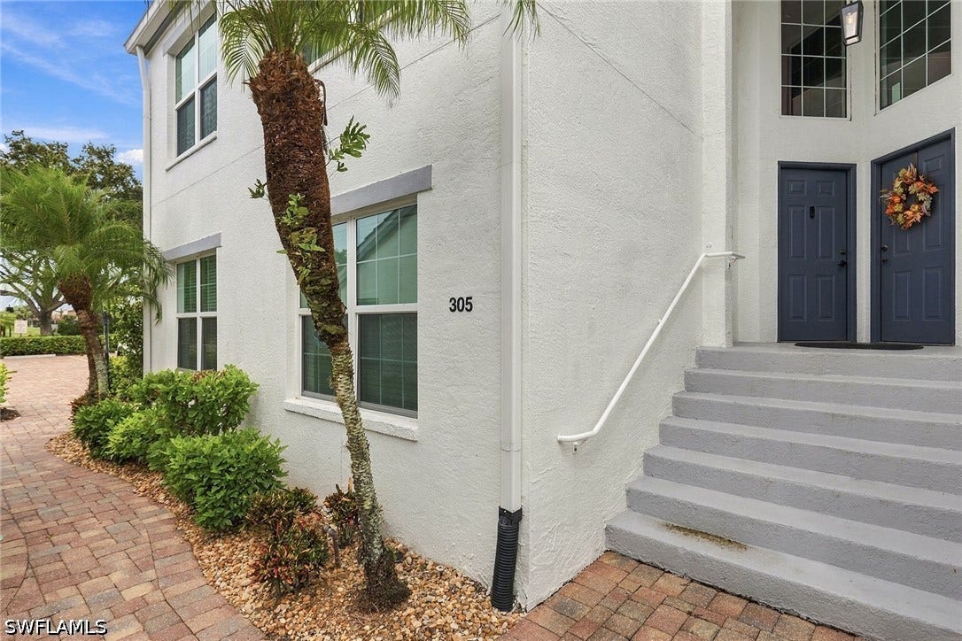5964 Sand Wedge Lane, #305, Naples, FL 34110
