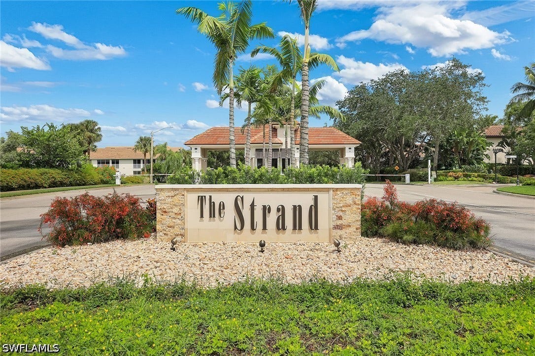 5964 Sand Wedge Lane, #305, Naples, FL 34110