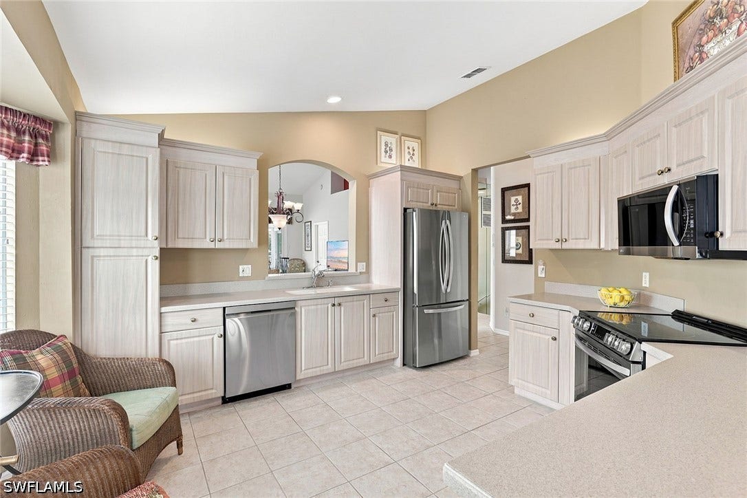 5964 Sand Wedge Lane, #305, Naples, FL 34110