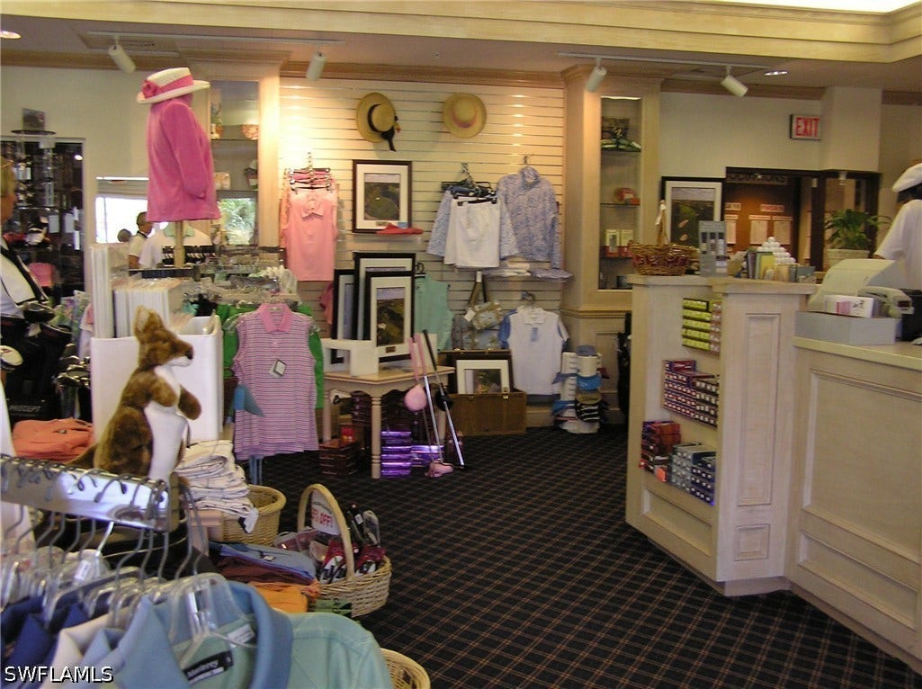 Full service Pro Shop will meet all your needs...lessons, clothes, equipment. Just ask!