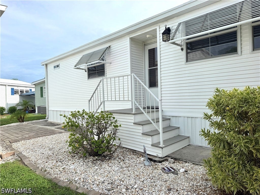 4580 Slash Pine Way E, Estero, FL 33928