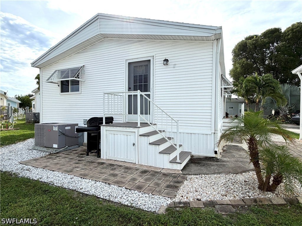 4580 Slash Pine Way E, Estero, FL 33928