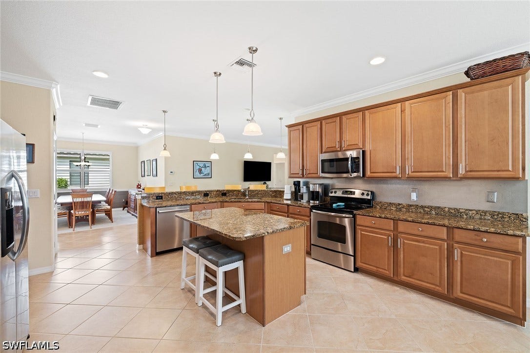 3837 Ruby Way, Naples, FL 34114
