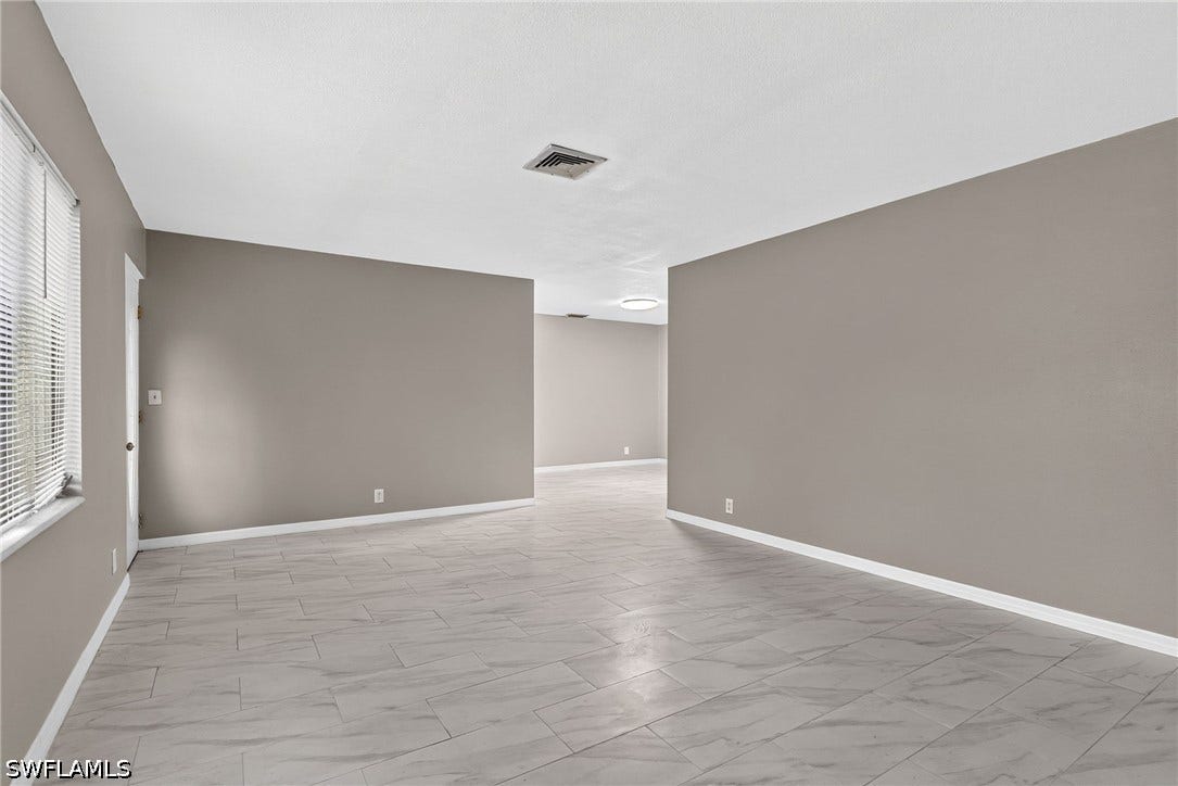 2055 Maravilla Circle, Fort Myers, FL 33901