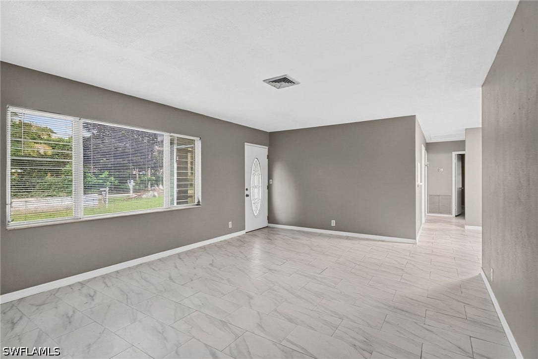 2055 Maravilla Circle, Fort Myers, FL 33901