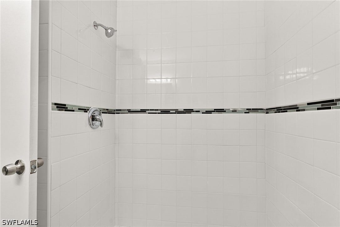 2055 Maravilla Circle, Fort Myers, FL 33901