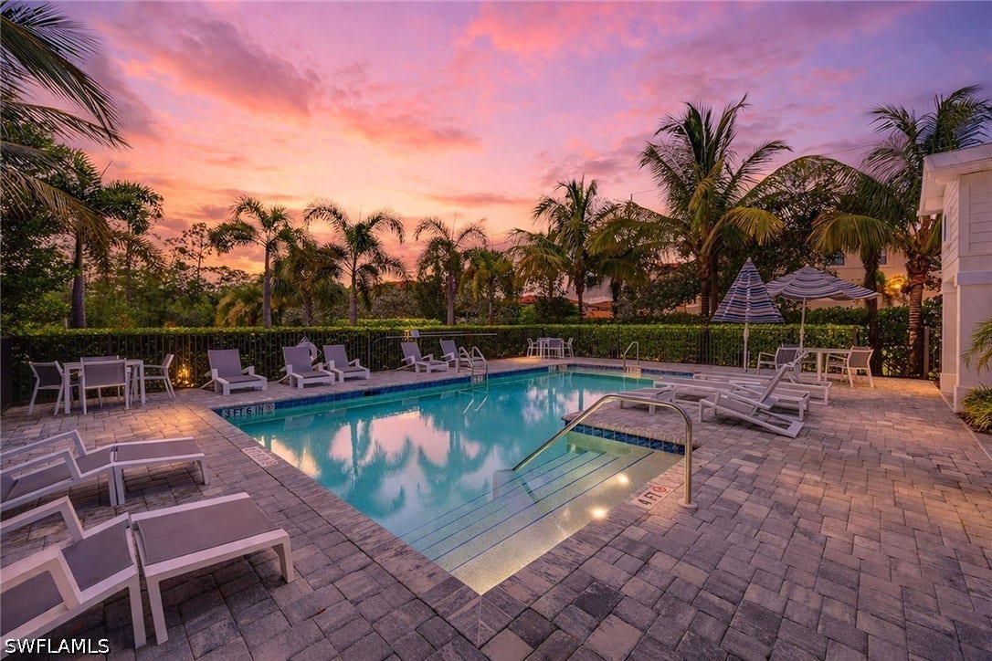 13058 Pembroke Drive, Naples, FL 34105