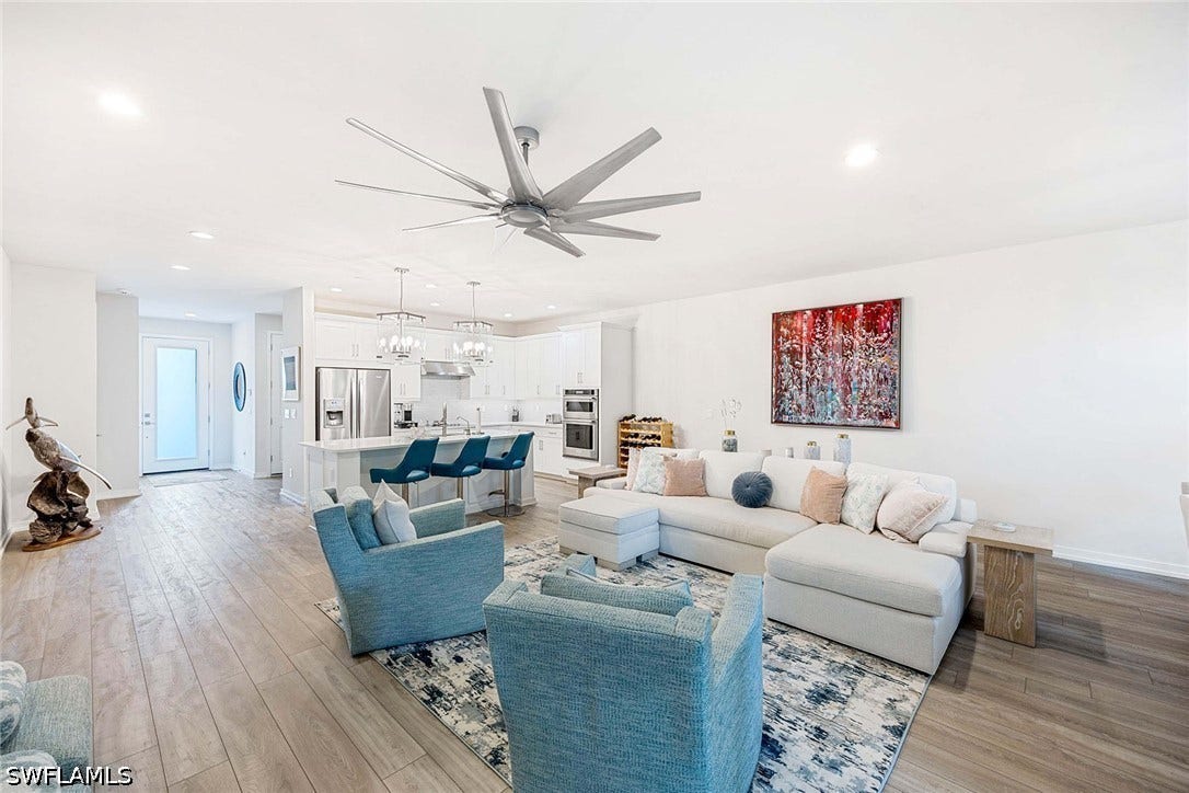 13058 Pembroke Drive, Naples, FL 34105
