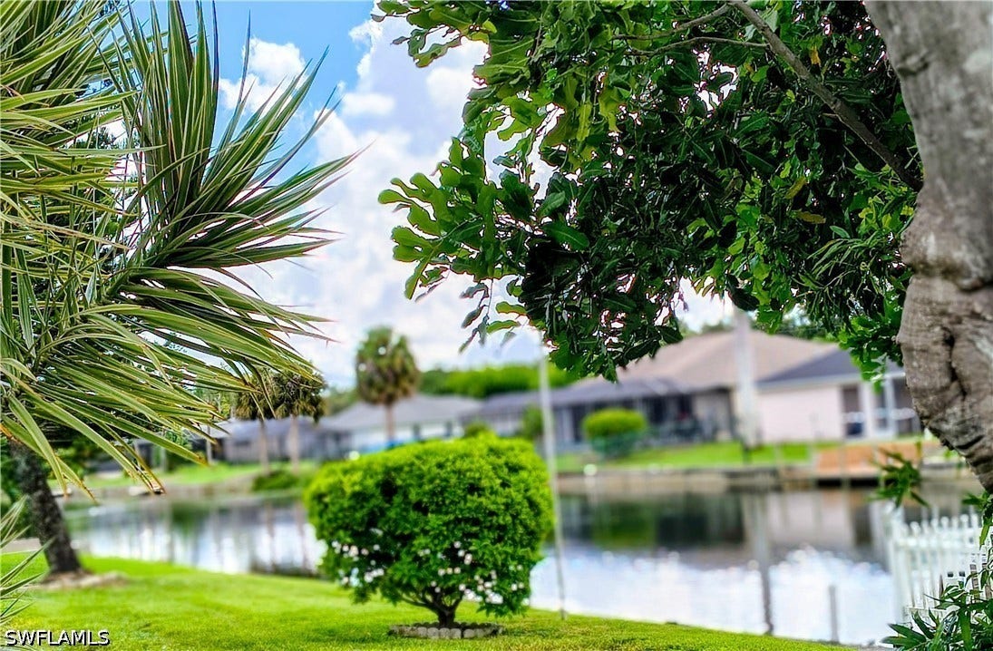 2306 SE 8th Street, Cape Coral, FL 33990