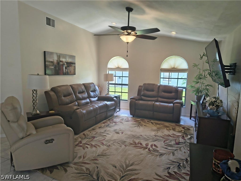 2306 SE 8th Street, Cape Coral, FL 33990