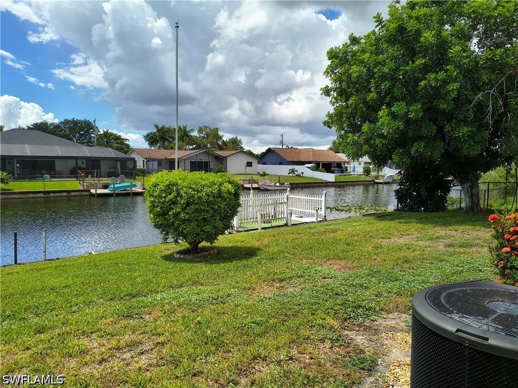 2306 SE 8th Street, Cape Coral, FL 33990