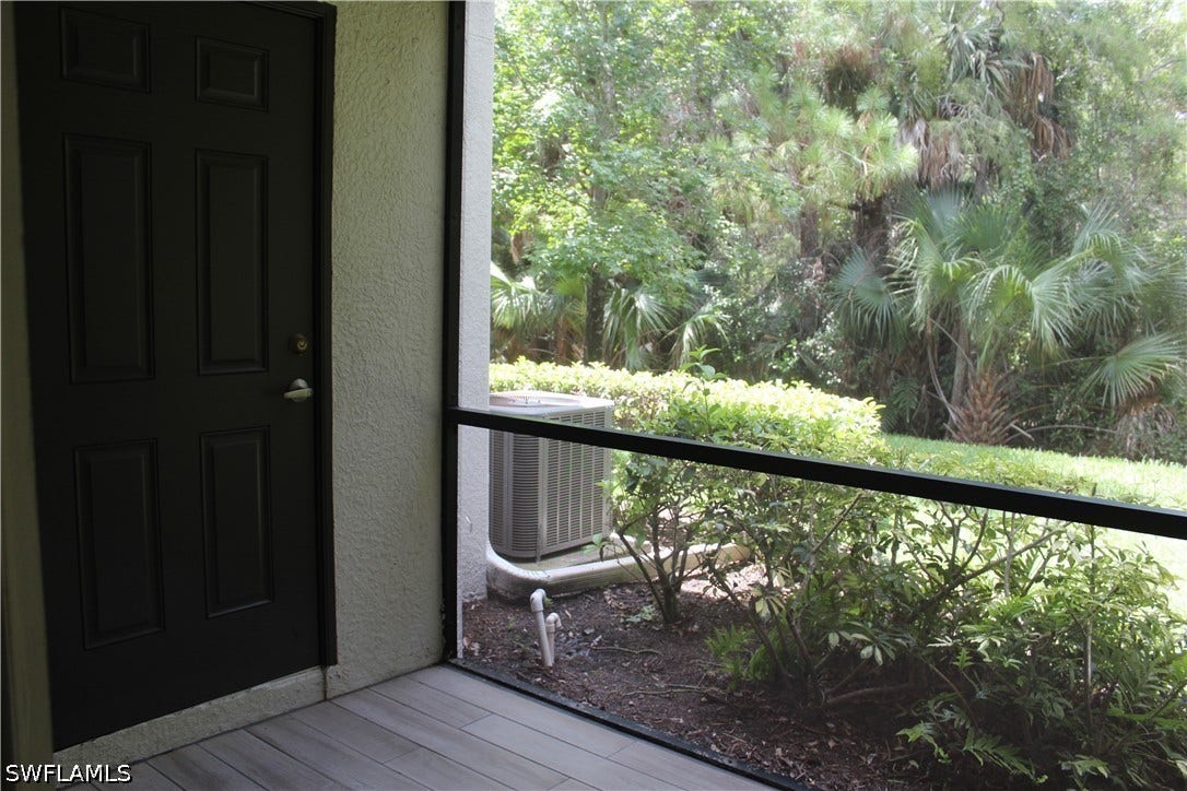 9076 Gervais Circle, #403, Naples, FL 34120