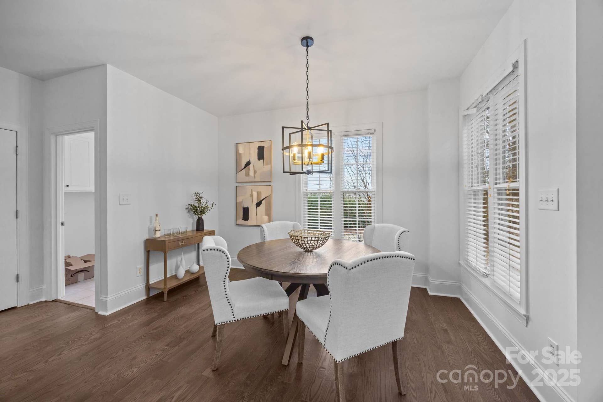 Breakfast nook