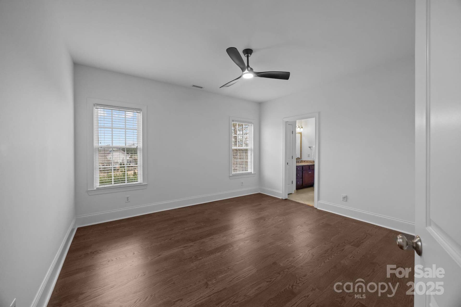 3rd bedroom/2nd floor