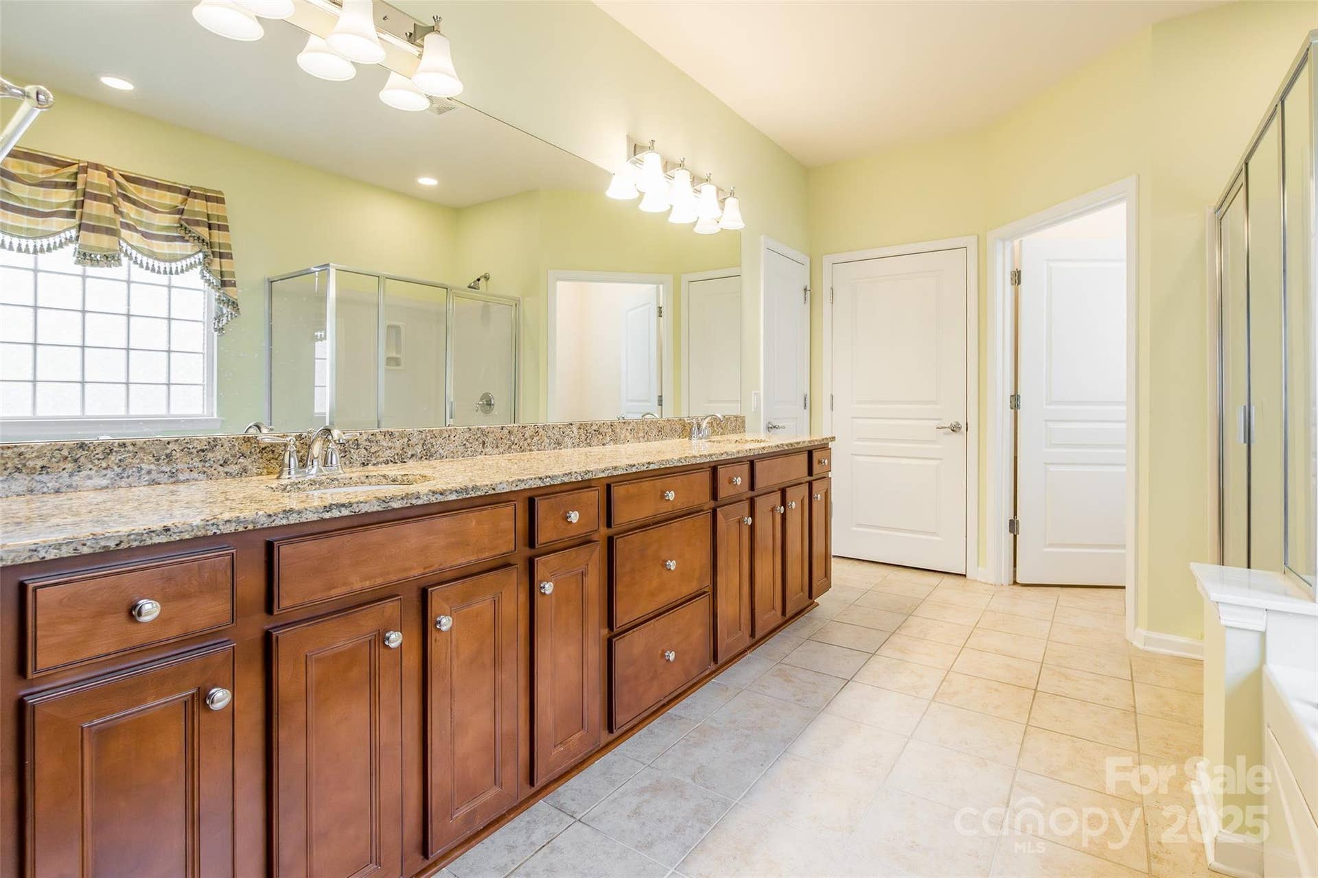 2050 Yellowstone Drive, Fort Mill, SC 29707 2050 Yellowstone Drive, Fort Mill, SC 29707