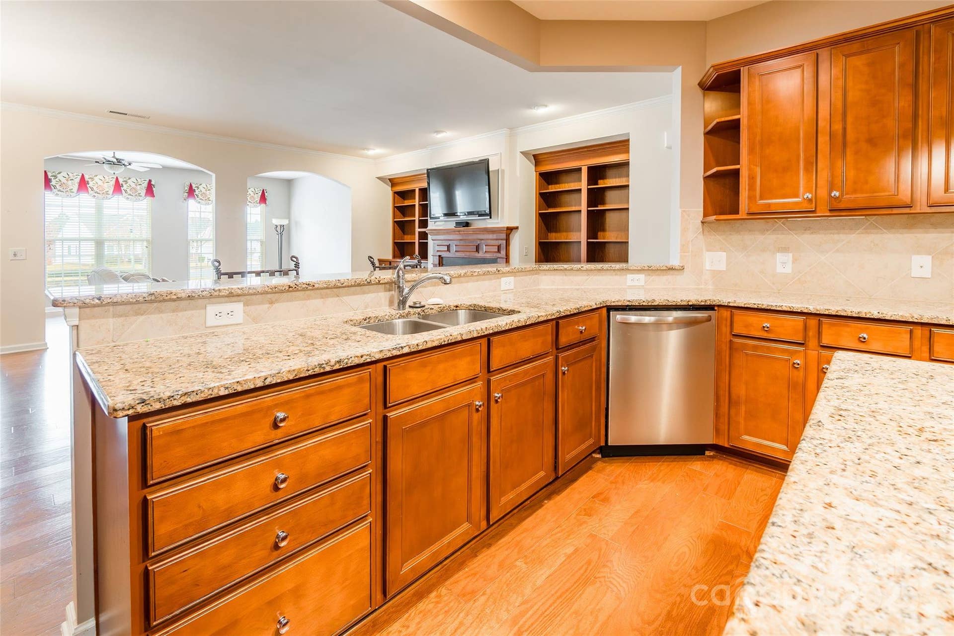 2050 Yellowstone Drive, Fort Mill, SC 29707 2050 Yellowstone Drive, Fort Mill, SC 29707