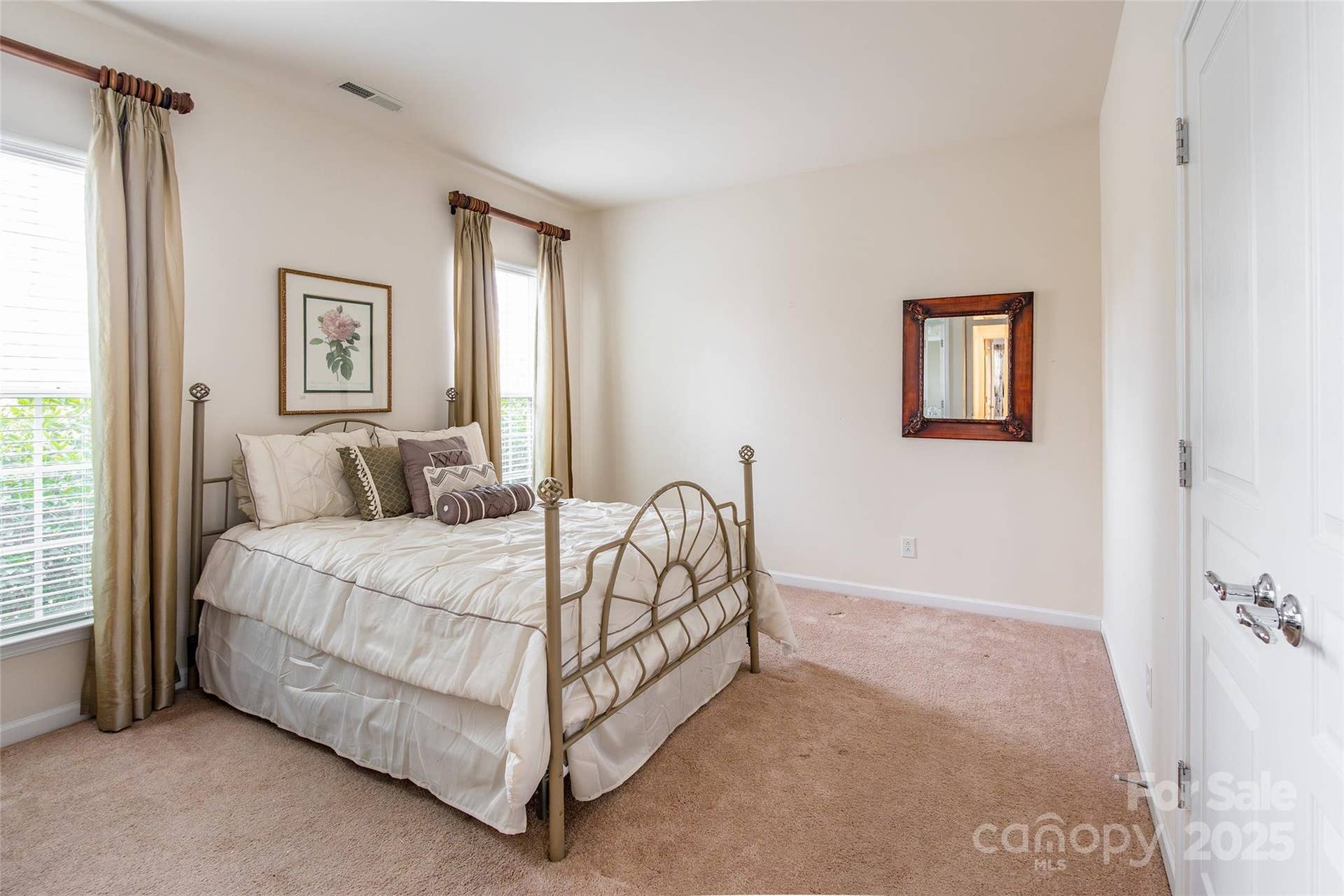 2050 Yellowstone Drive, Fort Mill, SC 29707 2050 Yellowstone Drive, Fort Mill, SC 29707