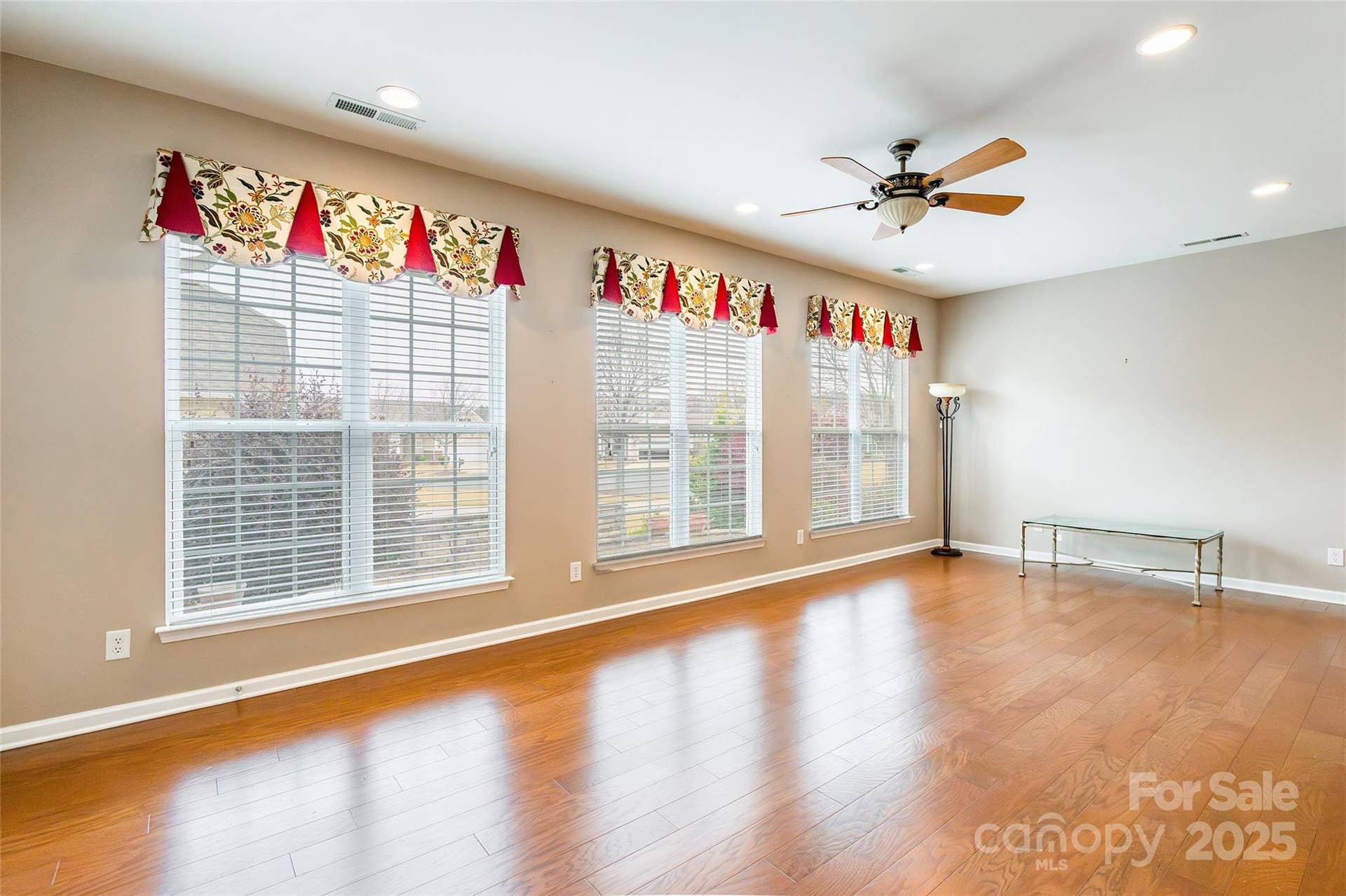 2050 Yellowstone Drive, Fort Mill, SC 29707 2050 Yellowstone Drive, Fort Mill, SC 29707