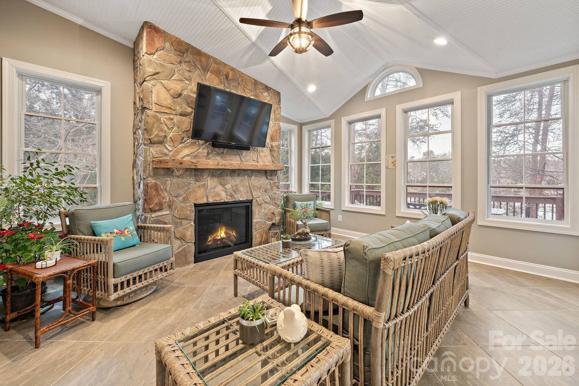 4685 Eagle Pointe Court, Denver, NC 28037