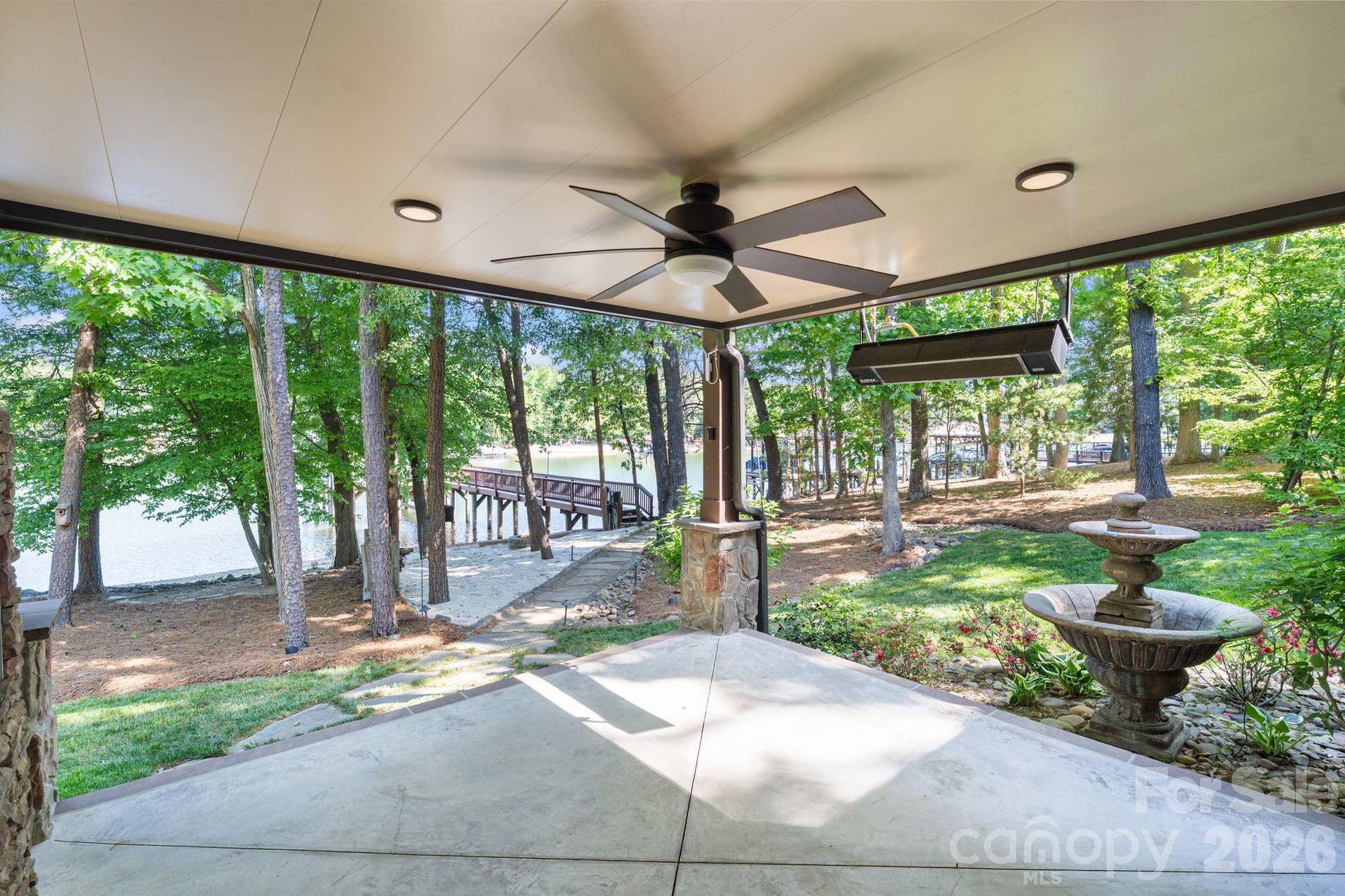 4685 Eagle Pointe Court, Denver, NC 28037