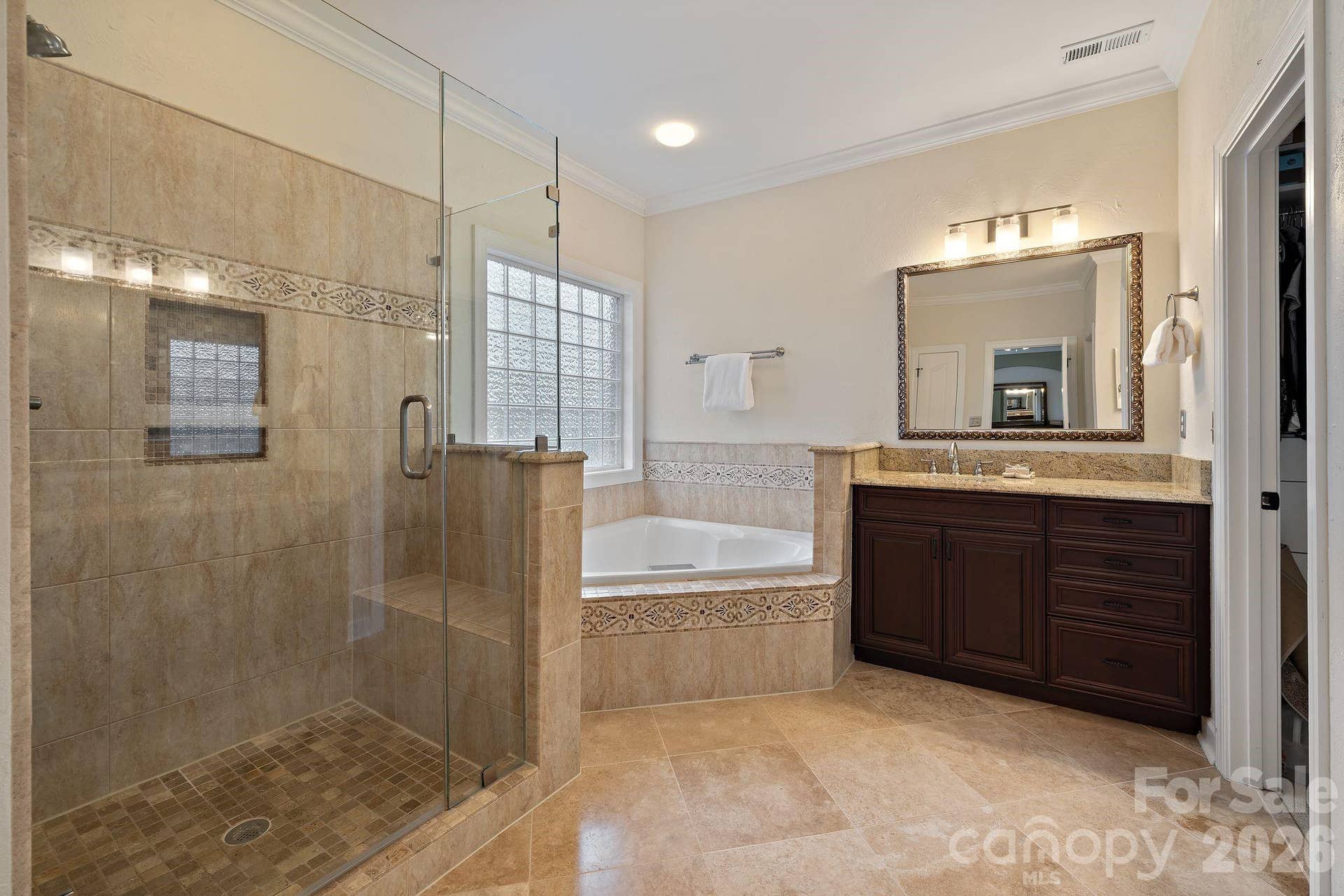 4685 Eagle Pointe Court, Denver, NC 28037