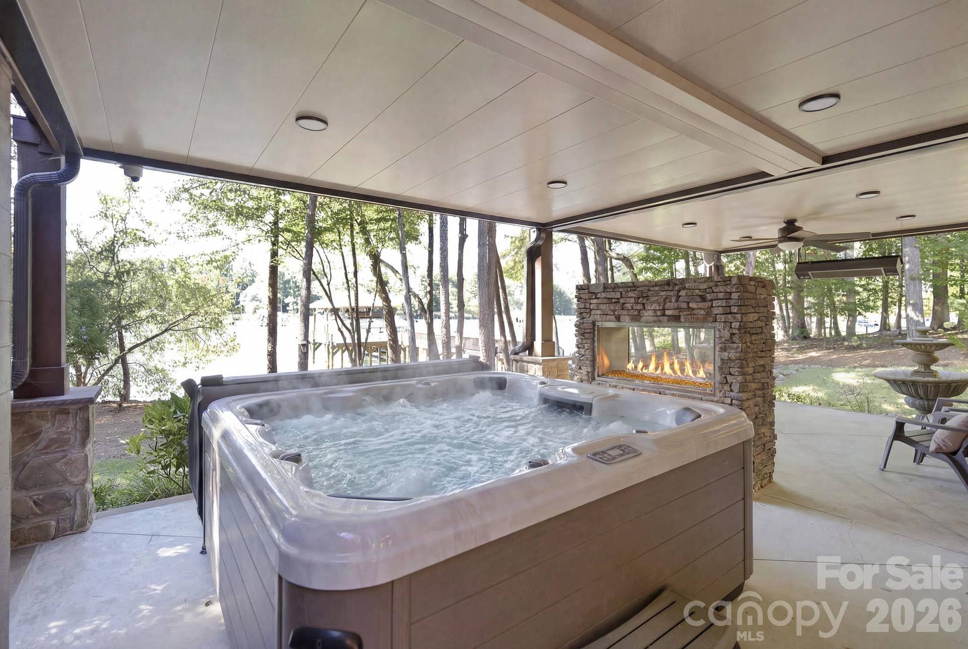 4685 Eagle Pointe Court, Denver, NC 28037