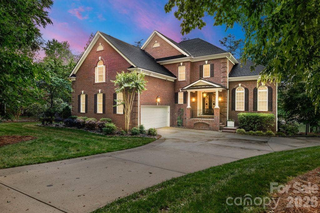 4685 Eagle Pointe Court, Denver, NC 28037