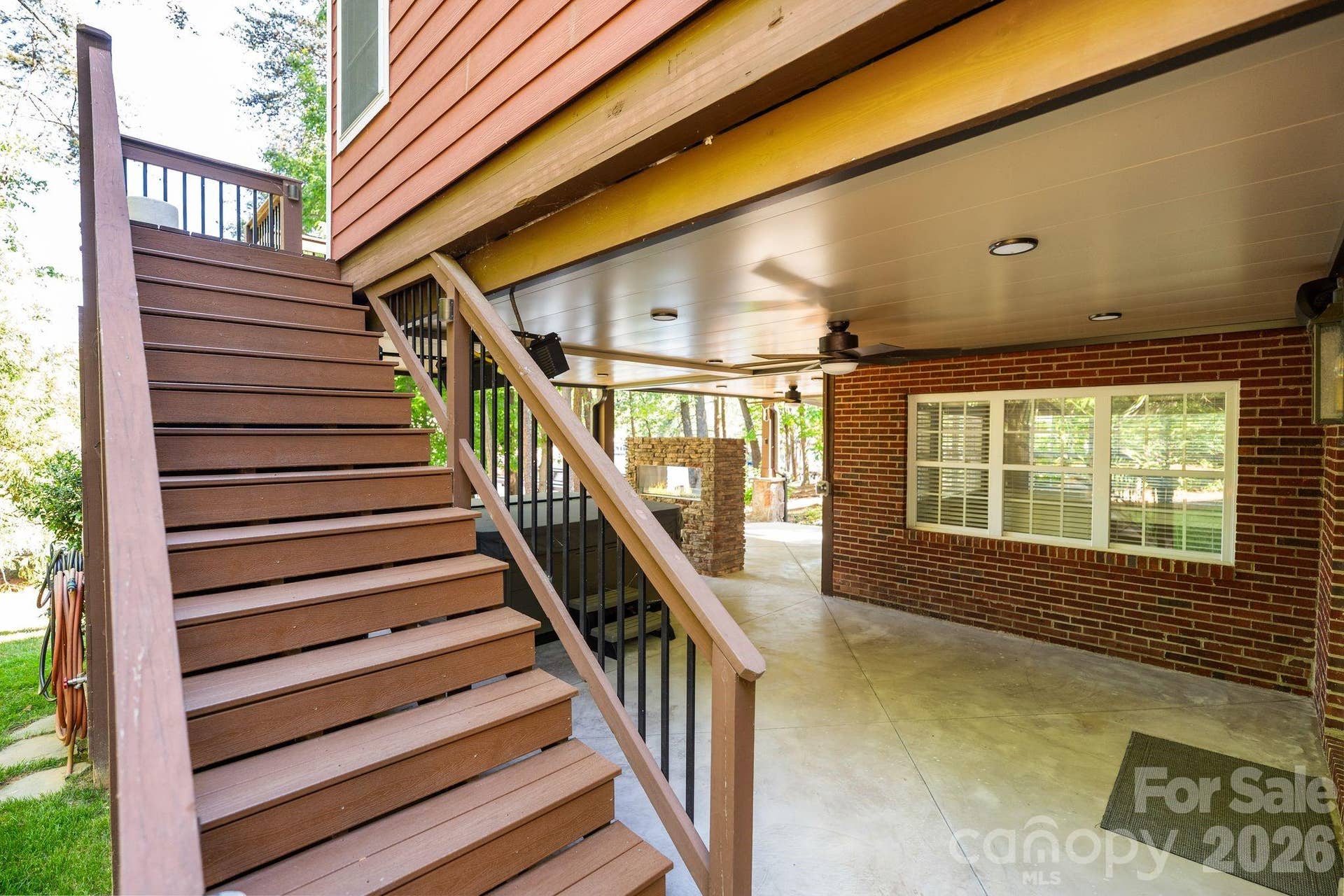 4685 Eagle Pointe Court, Denver, NC 28037