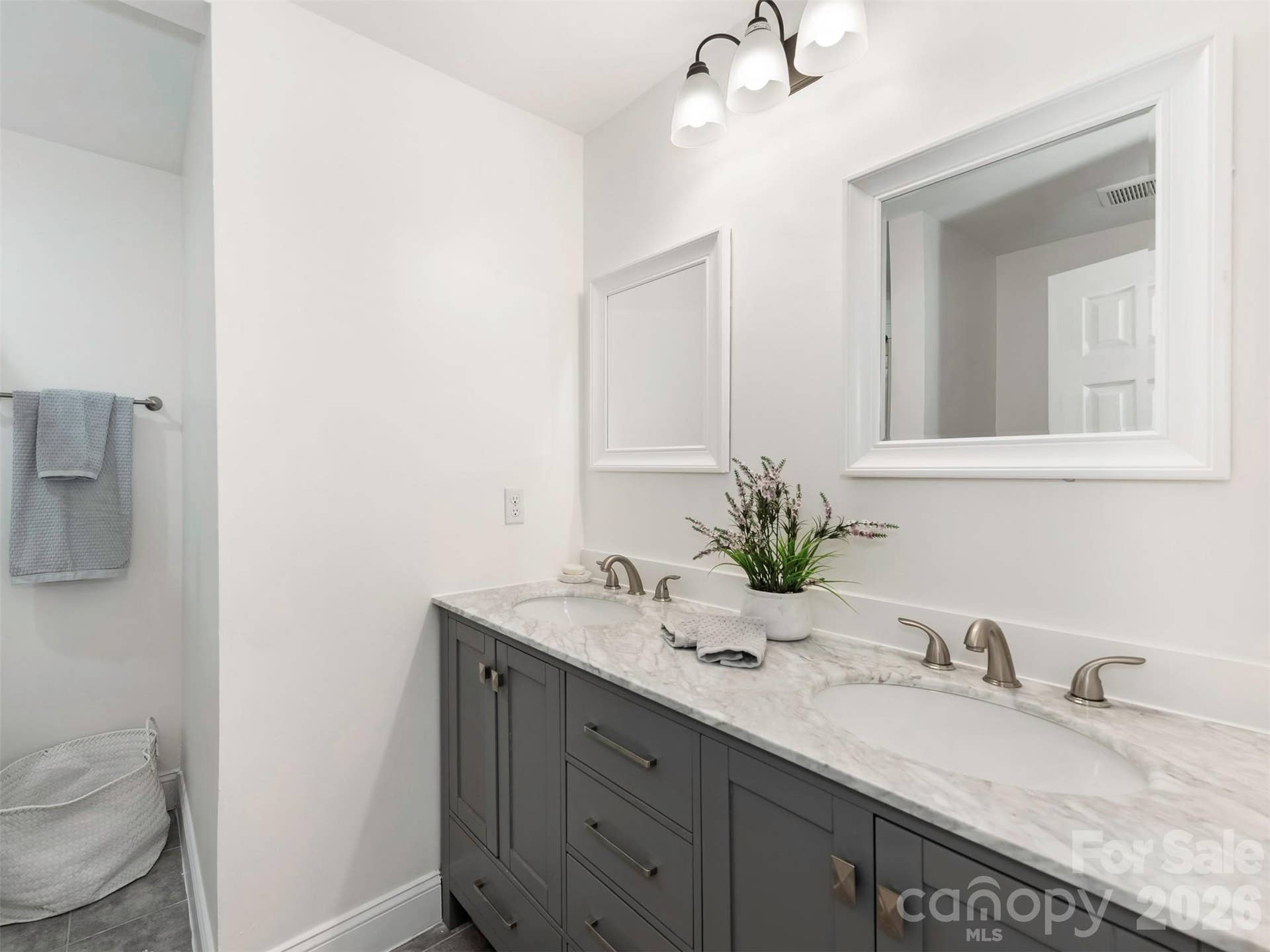 4014 Fieldcrest Road, Charlotte, NC 28217