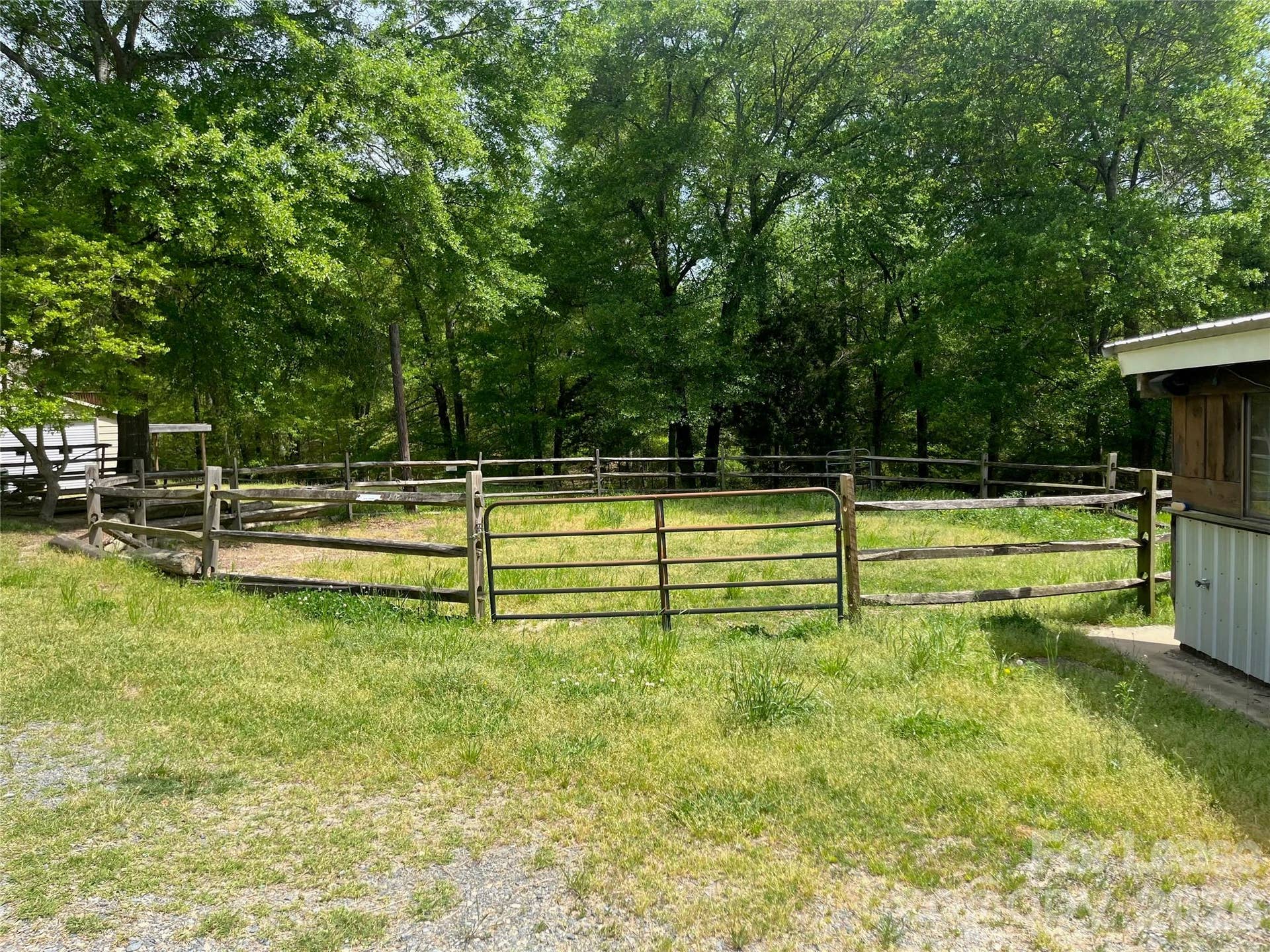 8737 Whippoorwill Lane, Indian Land, SC 29707 Round pen