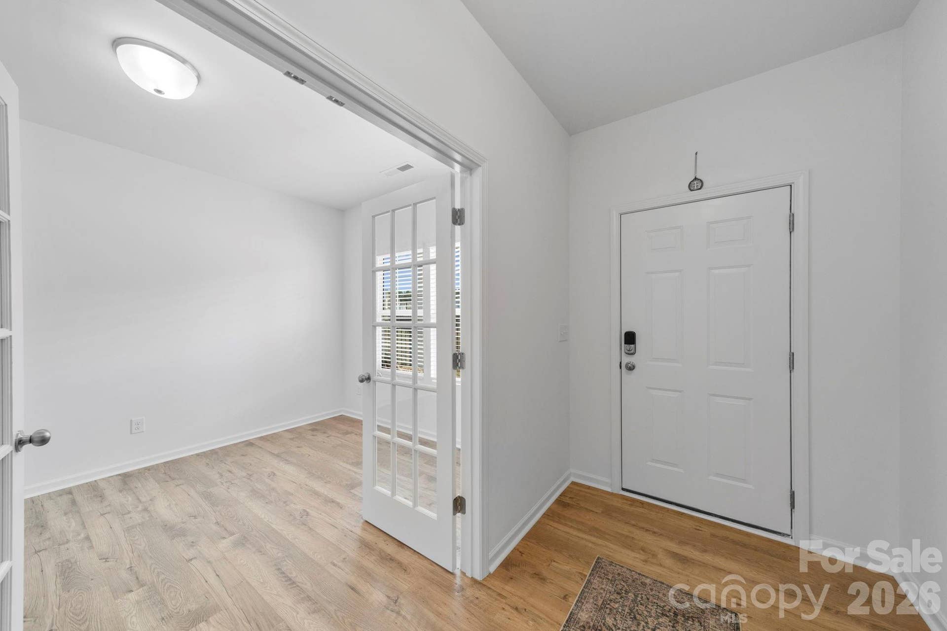 Foyer Upon Entry