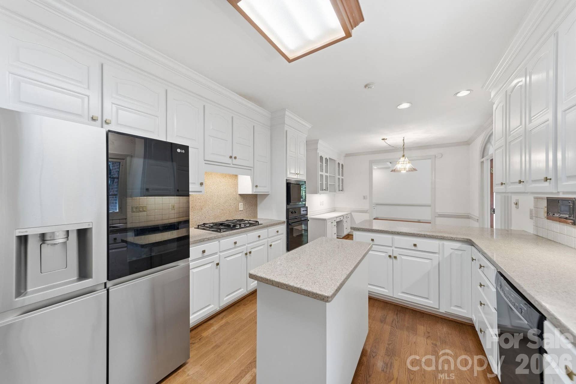 5215 Silchester Lane, Charlotte, NC 28215 5215 Silchester Lane, Charlotte, NC 28215