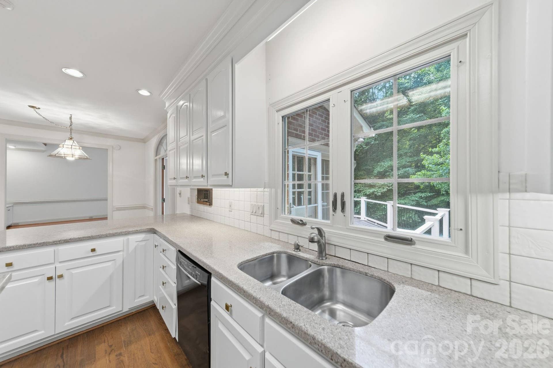 5215 Silchester Lane, Charlotte, NC 28215 5215 Silchester Lane, Charlotte, NC 28215