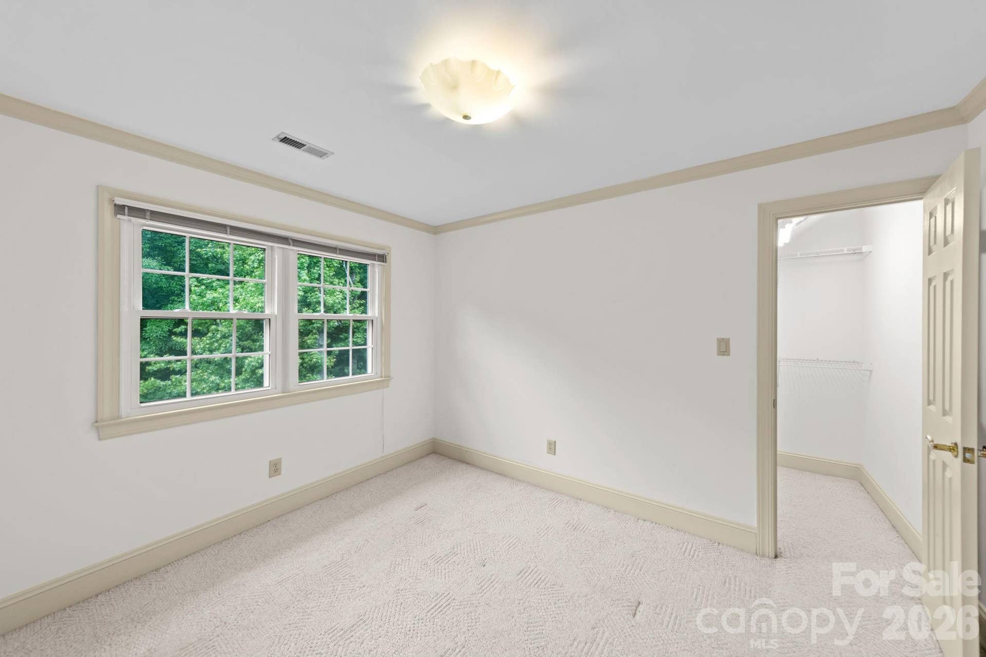5215 Silchester Lane, Charlotte, NC 28215 5215 Silchester Lane, Charlotte, NC 28215