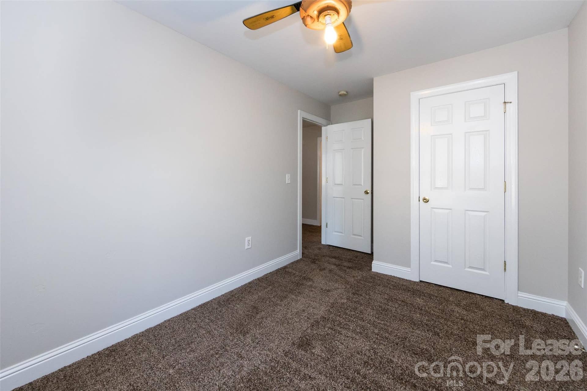 814 King Arthur Drive, Gastonia, NC 28056 814 King Arthur Drive, Gastonia, NC 28056