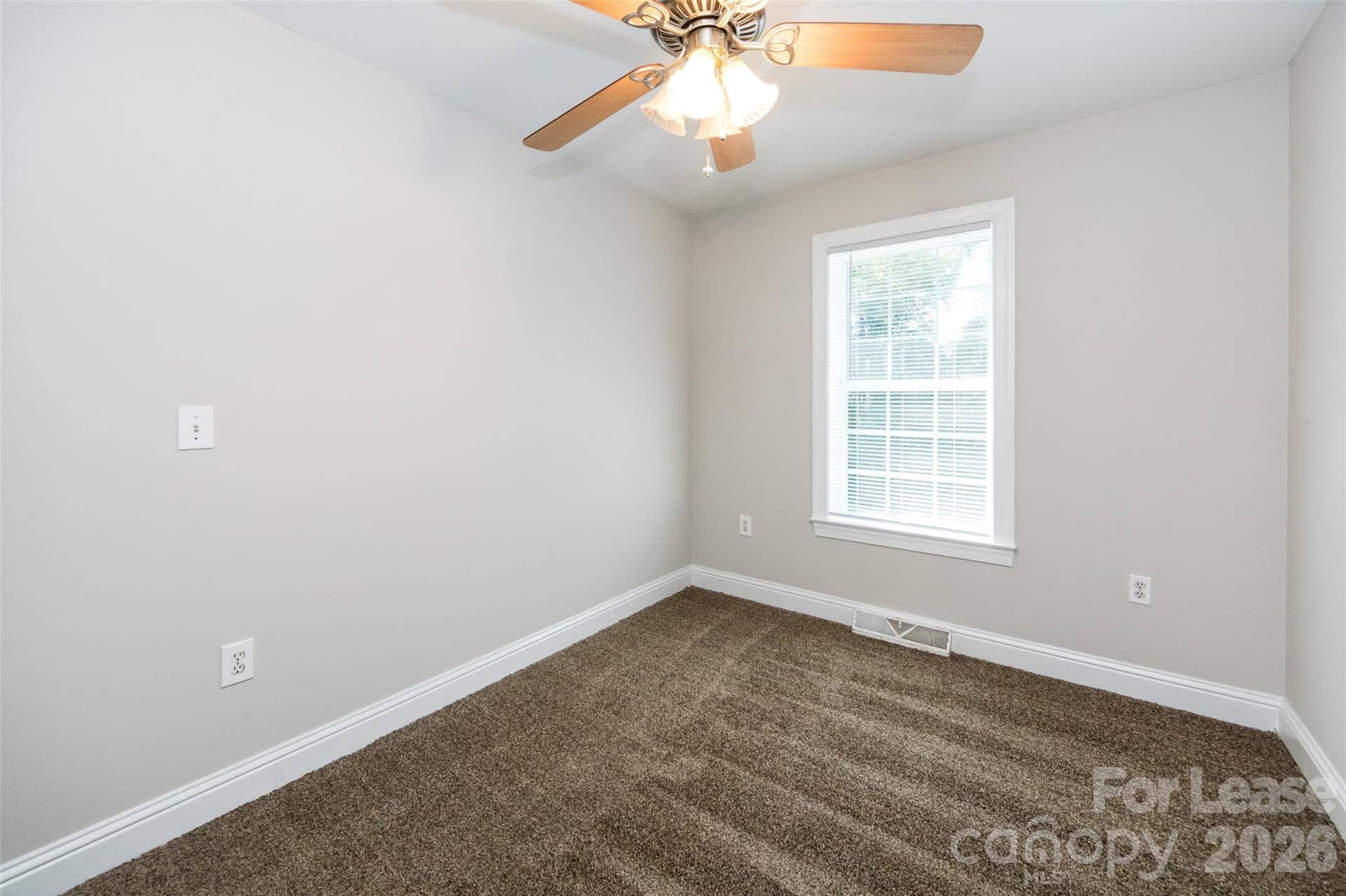 814 King Arthur Drive, Gastonia, NC 28056 814 King Arthur Drive, Gastonia, NC 28056