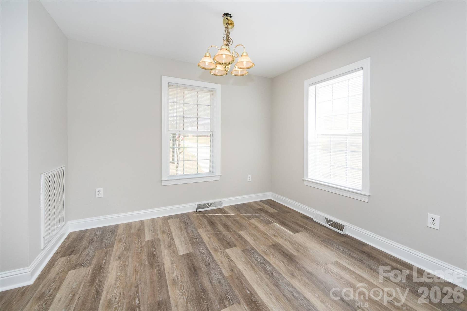 814 King Arthur Drive, Gastonia, NC 28056 814 King Arthur Drive, Gastonia, NC 28056