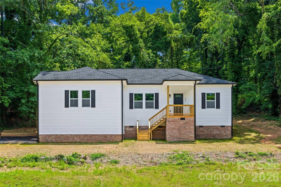 Property photo for 343 Oak Street, York, SC