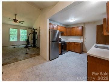625 Stillwater Court, Clover, SC 29710 kitchen