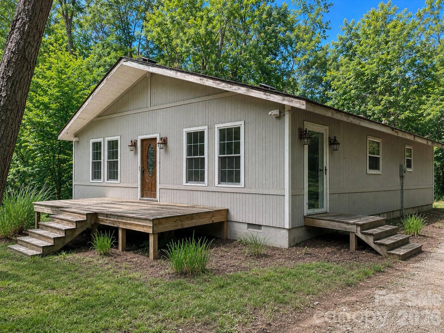 625 Stillwater Court, Clover, SC 29710 625 Stillwater Court, Clover, SC 29710
