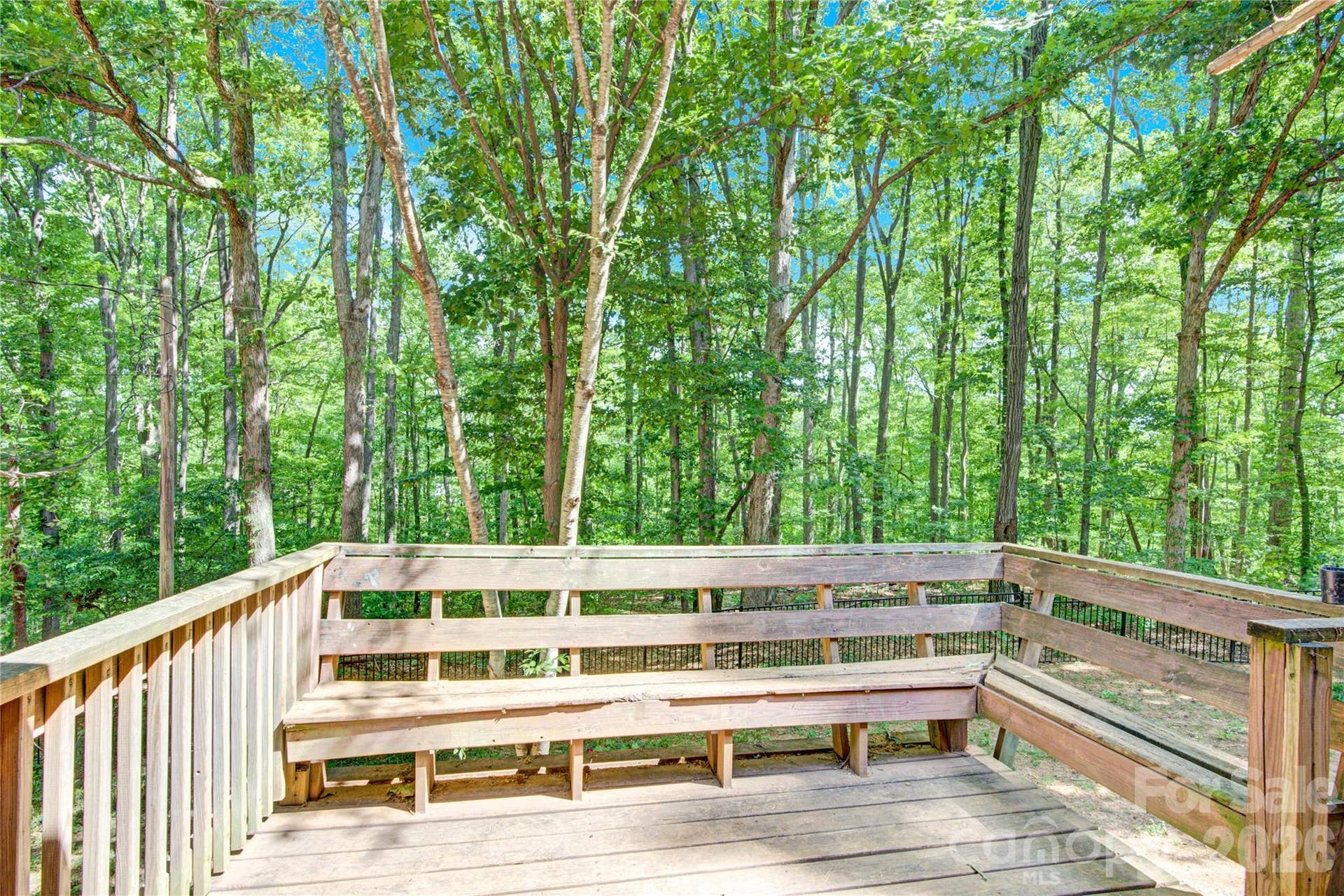 Rea deck with seating.