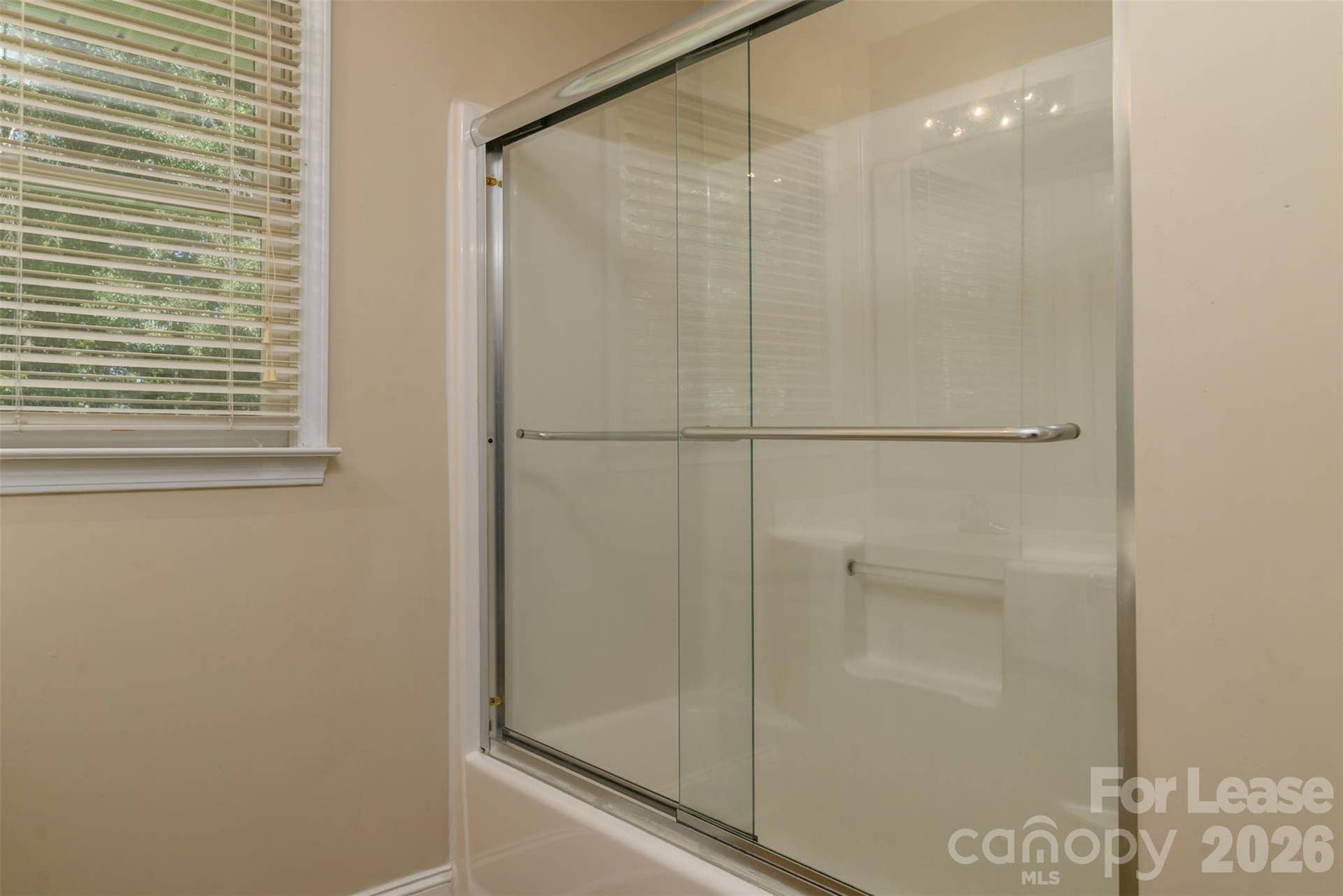 1459 Legion Road, Fort Mill, SC 29715 Hall BA tub/shower