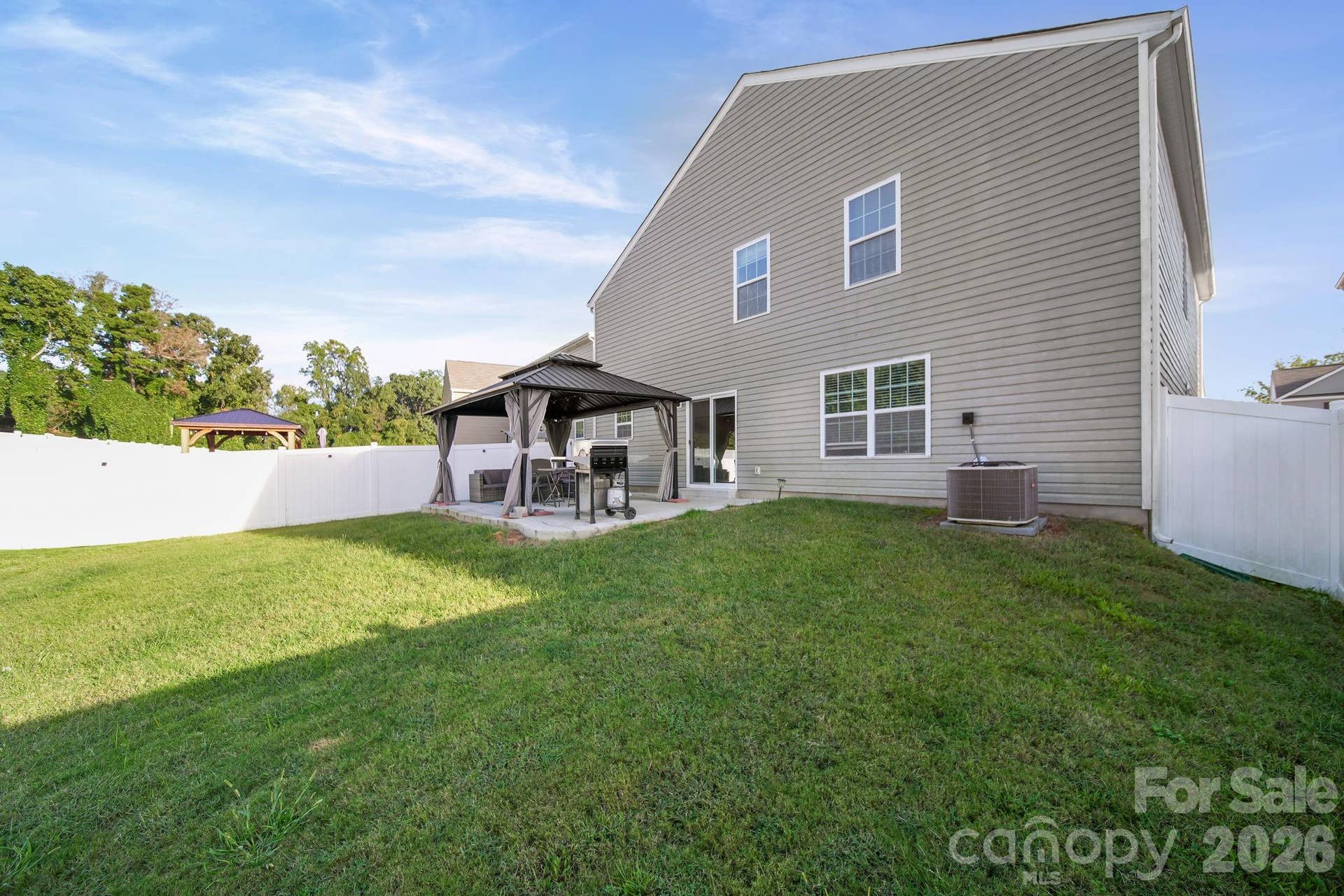 2130 Eastway Drive, Dallas, NC 28034 2130 Eastway Drive, Dallas, NC 28034
